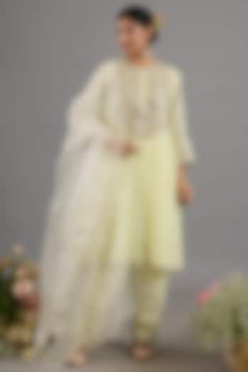 Yellow Chanderi Gota-Patti Embroidered A-Line Kurta Set by Saina kapoor at Pernia's Pop Up Shop