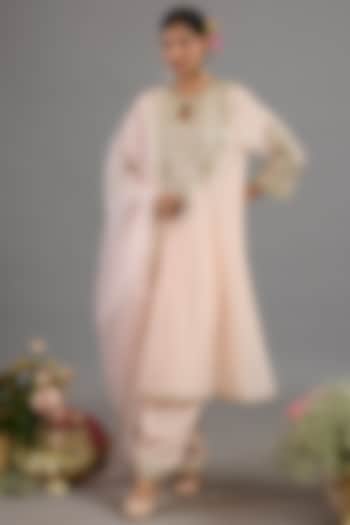 Peach Pink Chanderi Gota-Patti Embroidered Party Wear Anarkali Set by Saina kapoor at Pernia's Pop Up Shop