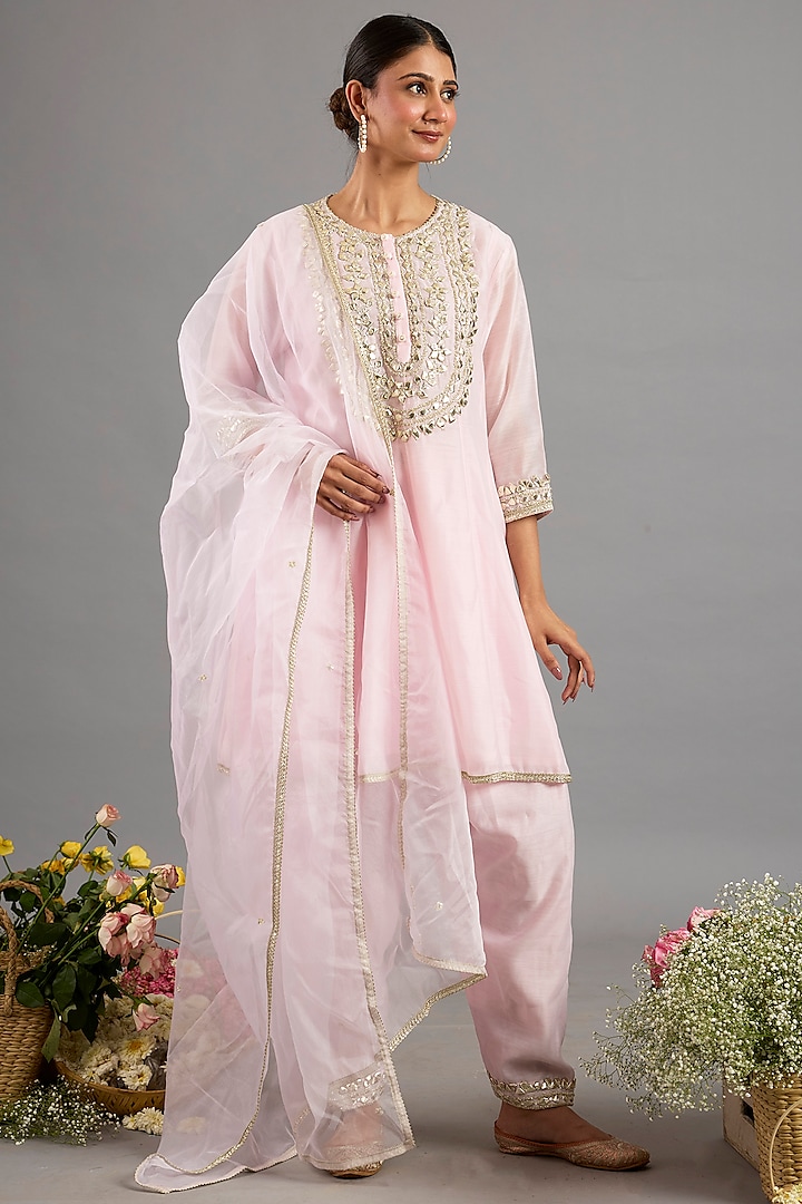 Baby Pink Chanderi Gota-Patti Embroidered Short Party Wear Anarkali Set by Saina kapoor at Pernia's Pop Up Shop