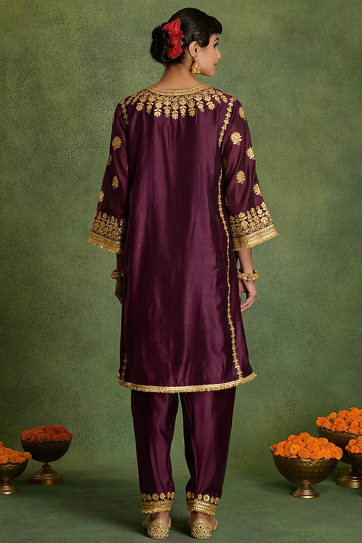 Deep Violet Chanderi Gota Embroidered Kurta Set by saina kapoor at Pernia's Pop Up Shop