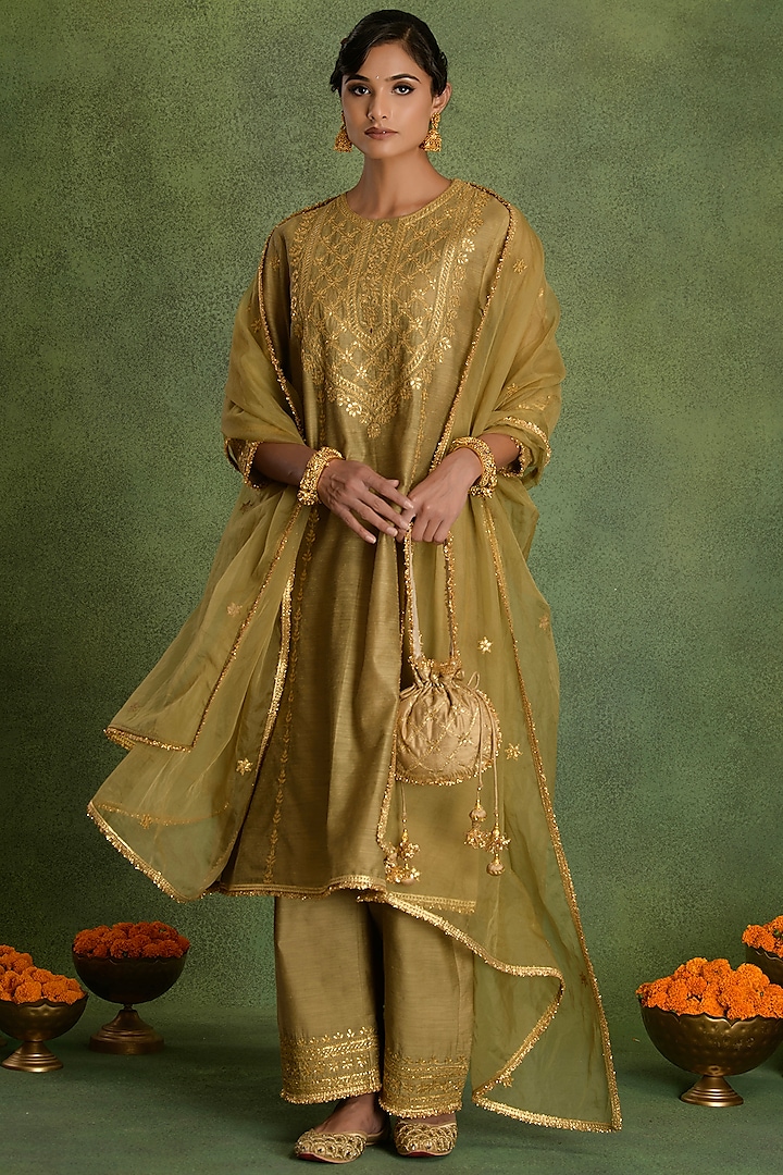 Deep Beige Chanderi Gota Embroidered Kurta Set by saina kapoor at Pernia's Pop Up Shop