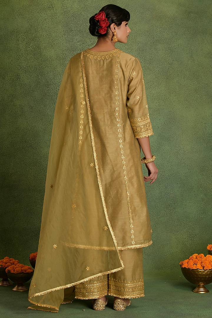 Deep Beige Chanderi Gota Embroidered Kurta Set by saina kapoor at Pernia's Pop Up Shop