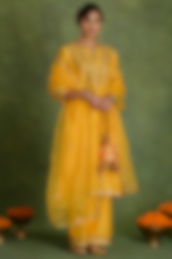 Yellow Chanderi Gota Embroidered A-Line Kurta Set by saina kapoor at Pernia's Pop Up Shop