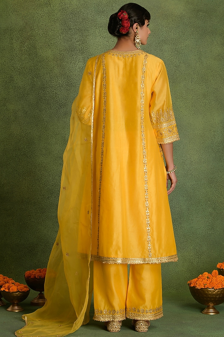 Yellow Chanderi Gota Embroidered A-Line Kurta Set by saina kapoor at Pernia's Pop Up Shop