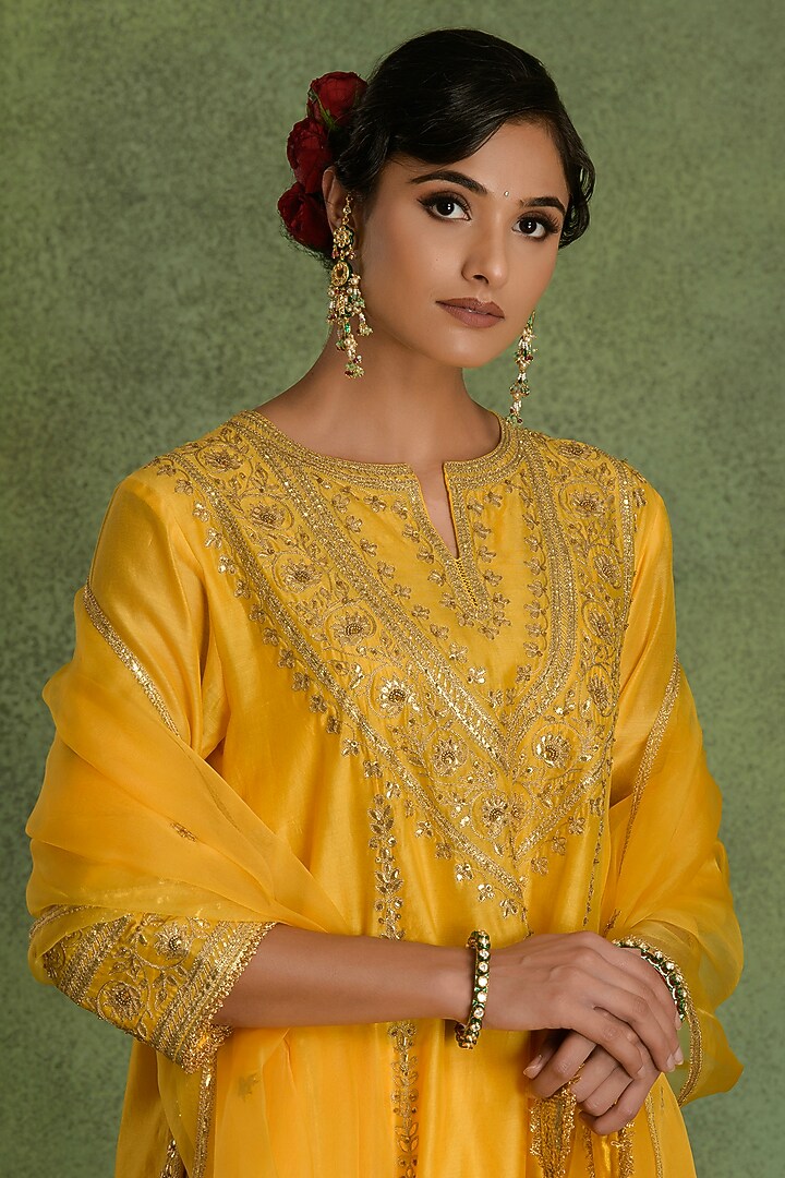 Yellow Chanderi Gota Embroidered A-Line Kurta Set by saina kapoor at Pernia's Pop Up Shop