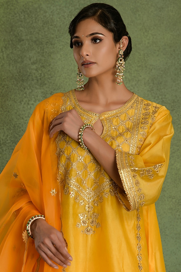 Yellow Chanderi Gota Embroidered Kurta Set by saina kapoor at Pernia's Pop Up Shop