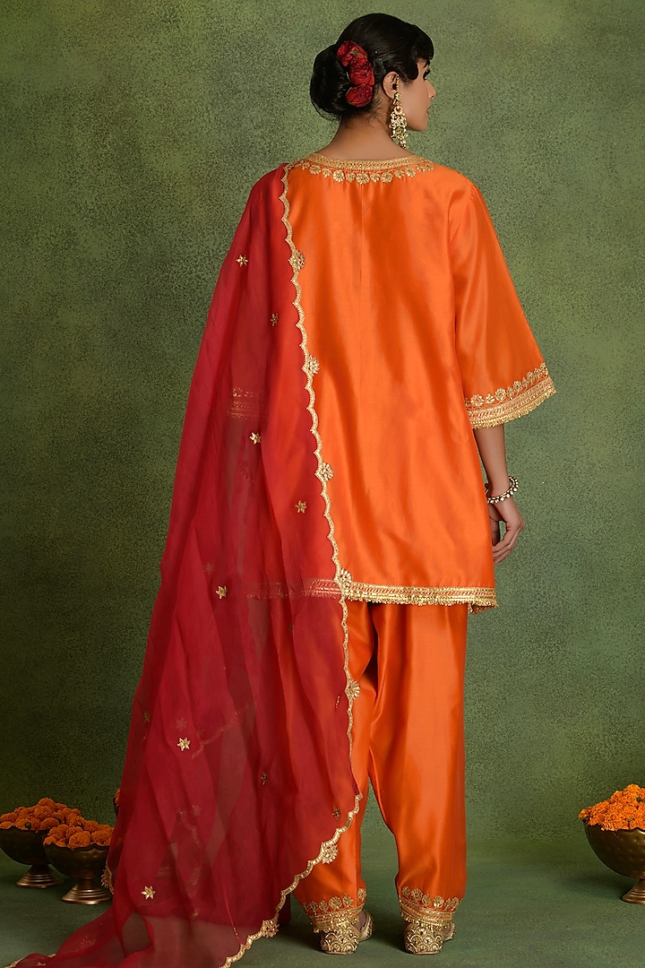 Deep Orange Chanderi Gota Embroidered Kurta Set by saina kapoor at Pernia's Pop Up Shop
