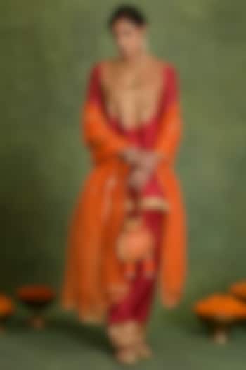 Fuchsia Chanderi Gota Embroidered A-Line Kurta Set by saina kapoor at Pernia's Pop Up Shop