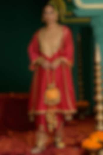 Fuchsia Chanderi Choga Set by Saina kapoor at Pernia's Pop Up Shop