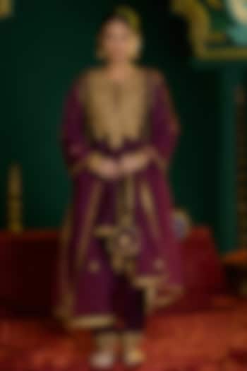 Deep Violet Chanderi Gota Embroidered Short A-Line Kurta Set by Saina kapoor at Pernia's Pop Up Shop