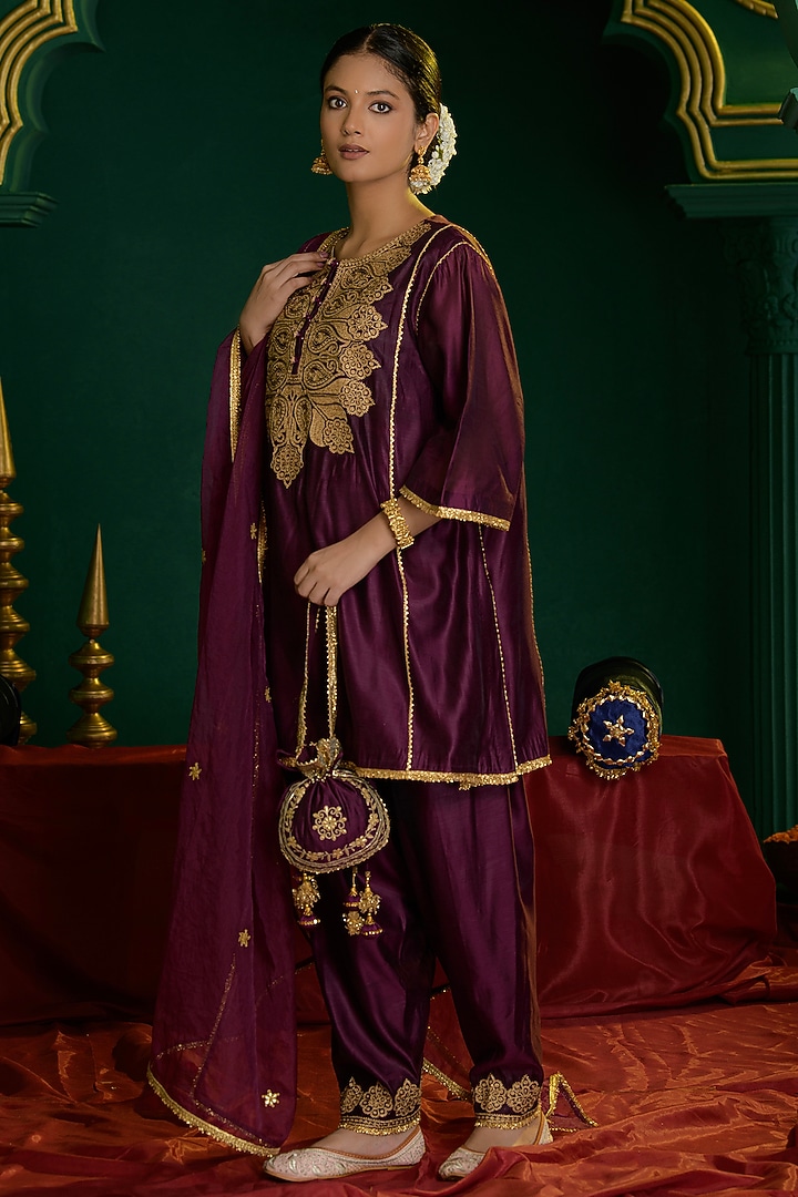 Deep Violet Chanderi Gota Embroidered Short A-Line Kurta Set by Saina kapoor at Pernia's Pop Up Shop