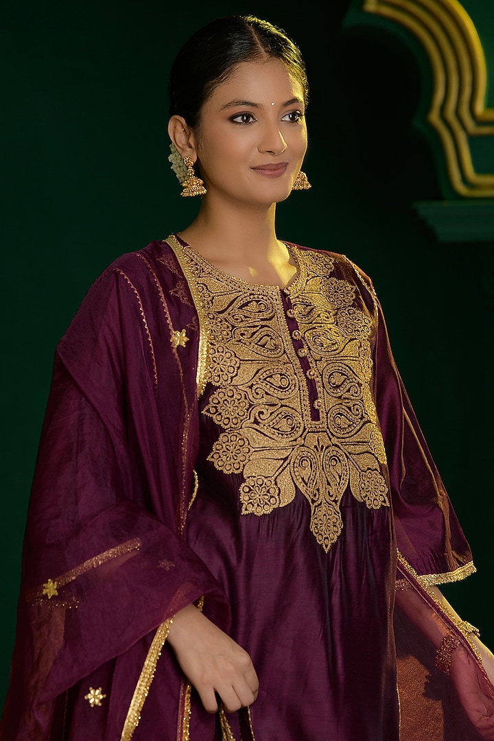 Deep Violet Chanderi Gota Embroidered Short A-Line Kurta Set by Saina kapoor at Pernia's Pop Up Shop