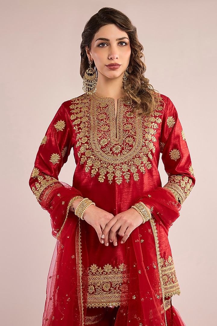 Maroon Dupion Sequin Embroidered Gharara Set by Saina kapoor at Pernia's Pop Up Shop