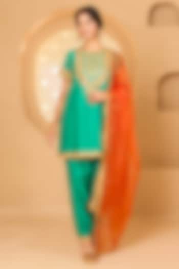 Turquoise Cotton Chanderi Floral Embroidered Short Kurta Set by saina kapoor at Pernia's Pop Up Shop