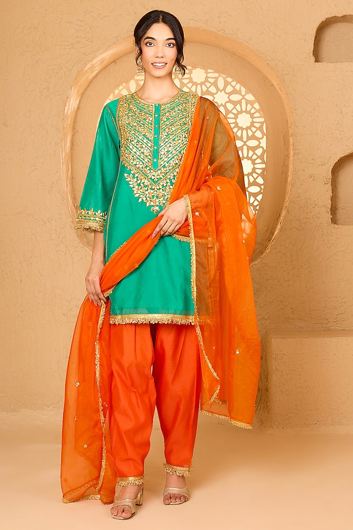 Turquoise Cotton Chanderi Floral Embroidered Short Kurta Set by saina kapoor at Pernia's Pop Up Shop