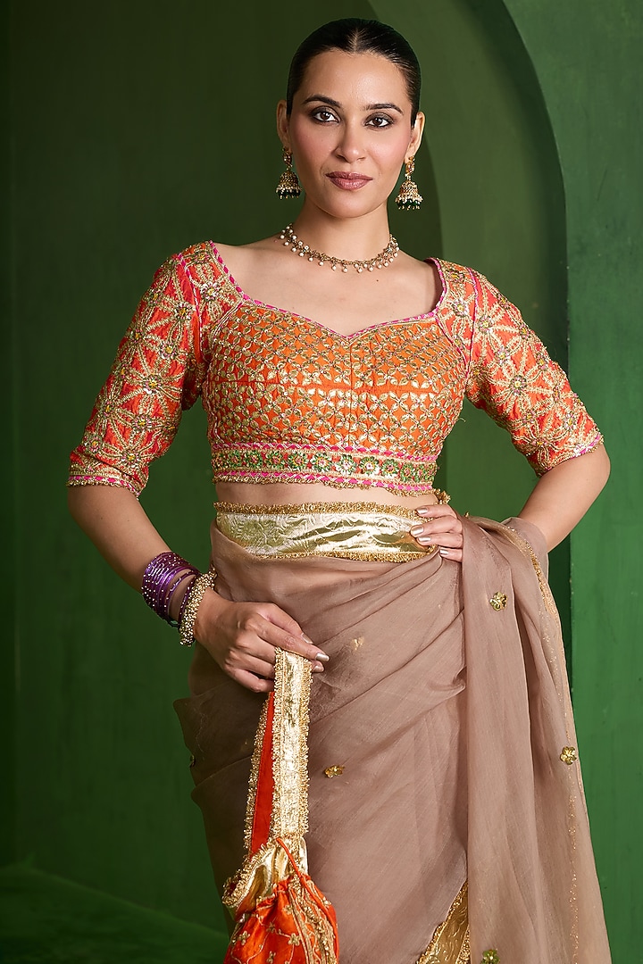 Mouse Grey Organza Handwork Wedding Saree Set by Saina kapoor at Pernia's Pop Up Shop