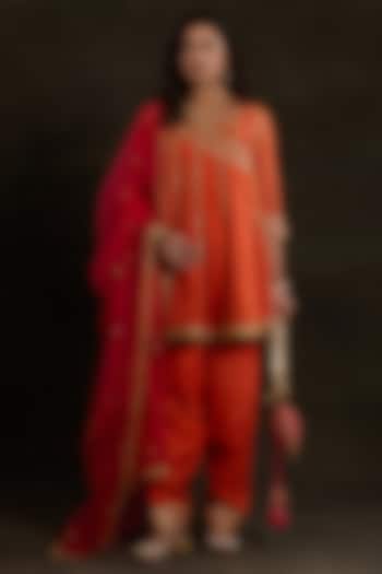 Orange Chanderi Sequins Embroidered Flared Kurta Set by Saina kapoor at Pernia's Pop Up Shop