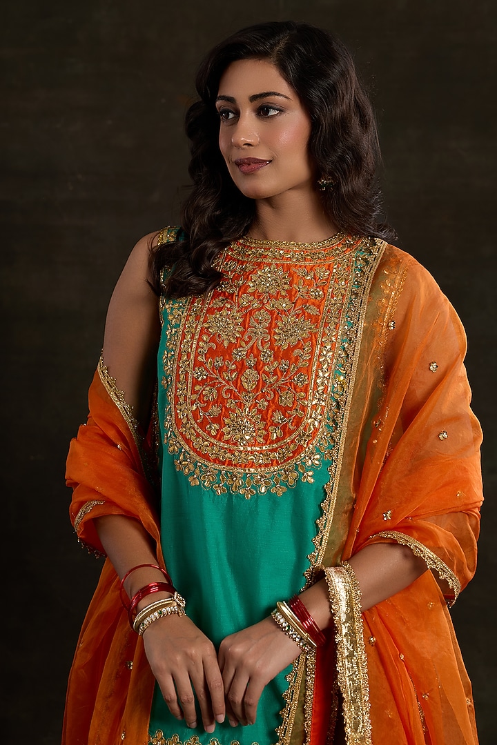 Turquoise Chanderi Sequins Embroidered Kurta Set by Saina kapoor at Pernia's Pop Up Shop