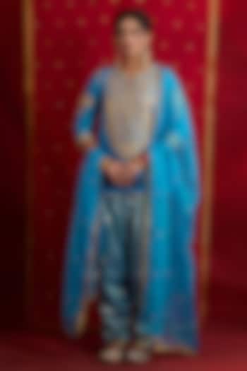 Light Blue Chanderi Sequins Embroidered Kurta Set by saina kapoor at Pernia's Pop Up Shop