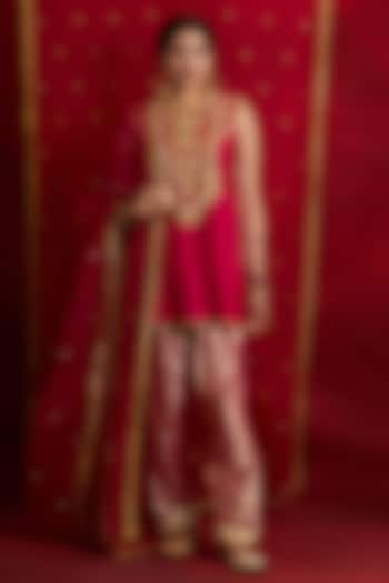 Fuchsia Banarasi Brocade & Chanderi Sequins Embroidered Kurta Set by saina kapoor at Pernia's Pop Up Shop