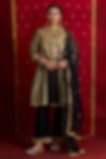 Black Banarasi Brocade & Chanderi Sequins Embroidered Kurta Set by saina kapoor at Pernia's Pop Up Shop