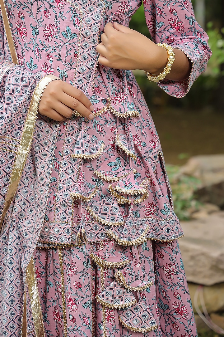 Blossom Pink Cambric Cotton Jaal Block Printed Lehenga Set by SAMAAYA JAIPUR at Pernia's Pop Up Shop