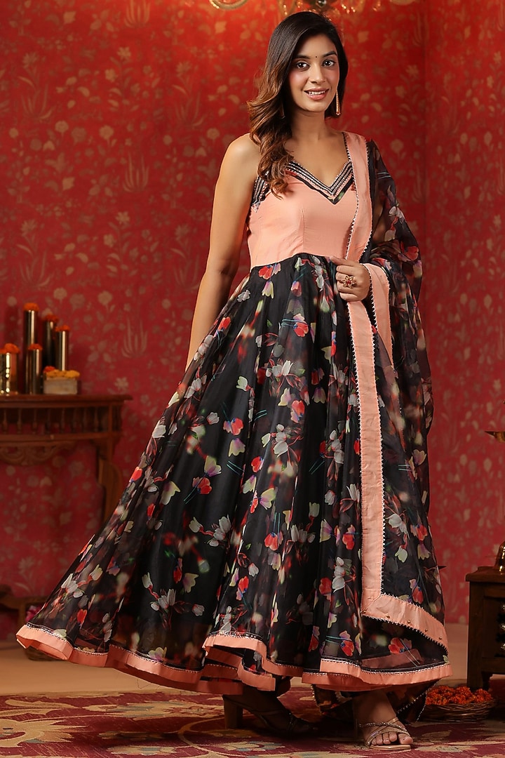 Black Organza Digital Printed Sleeveless Anarkali Set by SAMAAYA JAIPUR at Pernia's Pop Up Shop