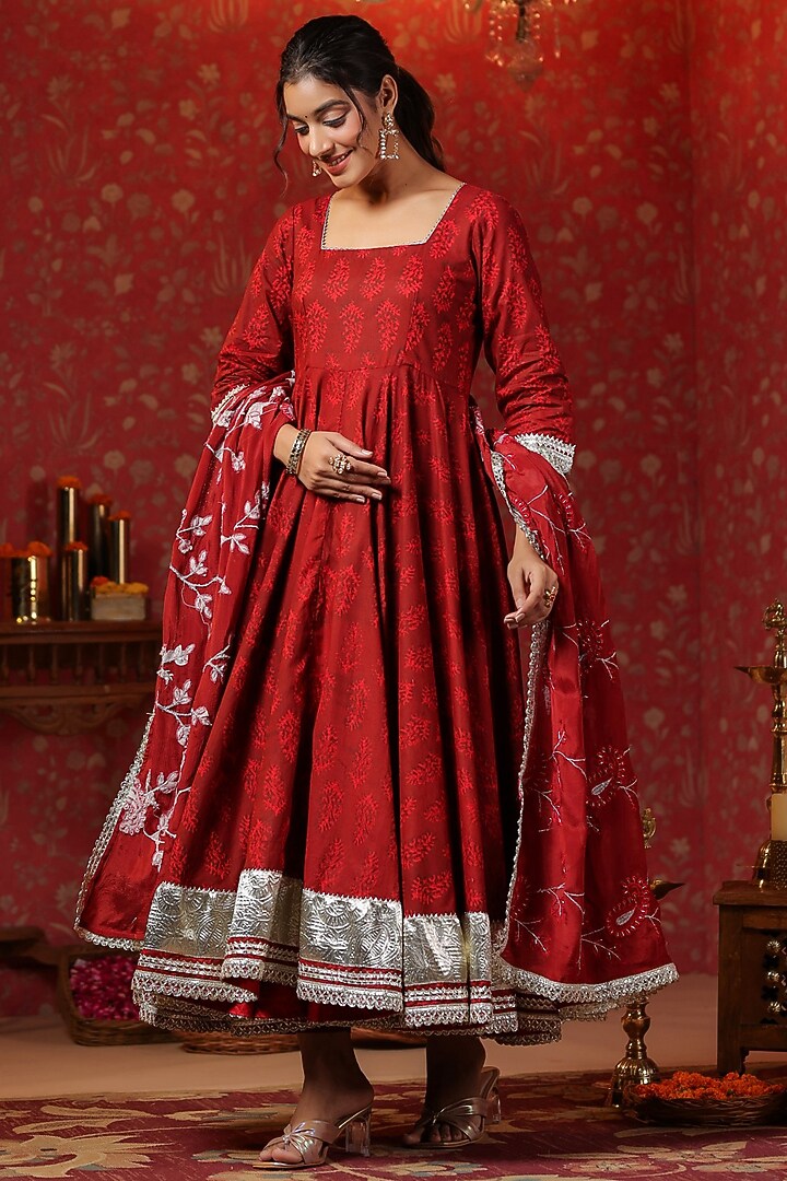 Maroon Cotton Printed Anarkali Set by SAMAAYA JAIPUR at Pernia's Pop Up Shop