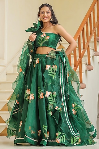 Green Organza Floral Hand Painted Lehenga Set by SAMAAYA JAIPUR