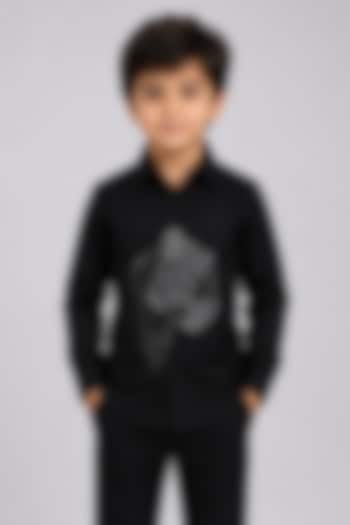 Black Lycra Cotton Hand Embroidered Shirt For Boys by Sanjana Reddy Kids at Pernia's Pop Up Shop