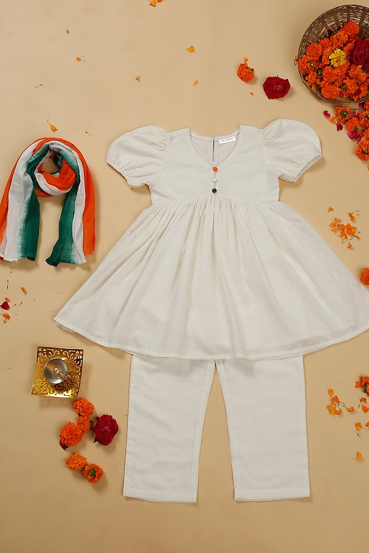 White Cotton Kurta Set For Girls by Saka Designs at Pernia's Pop Up Shop