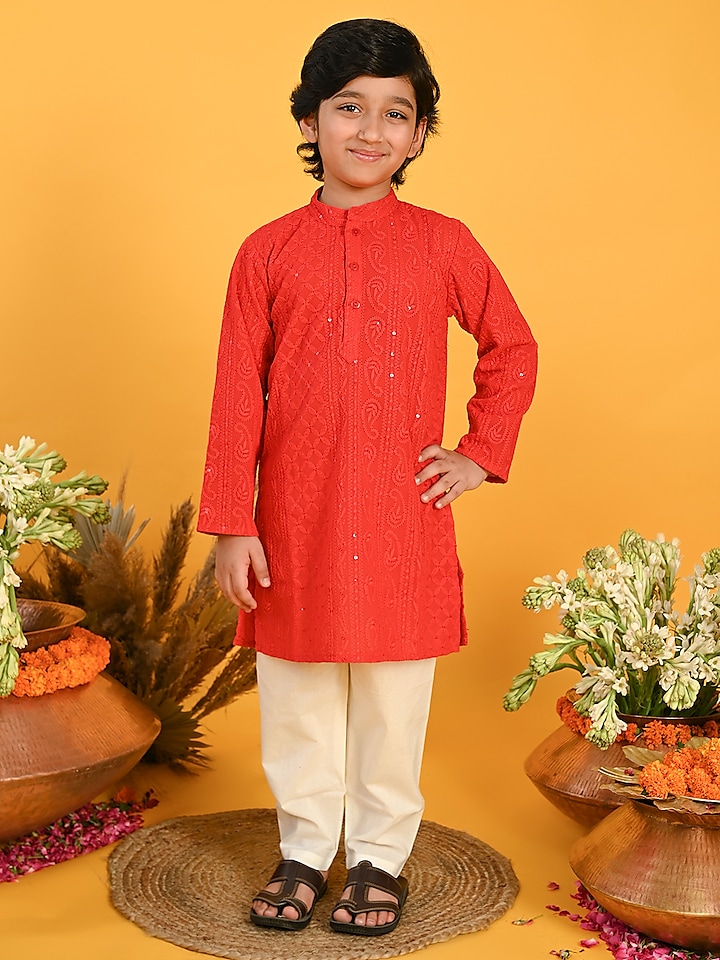 Red Poly Georgette & Cotton Embroidered Kurta Set For Boys by Saka Designs at Pernia's Pop Up Shop