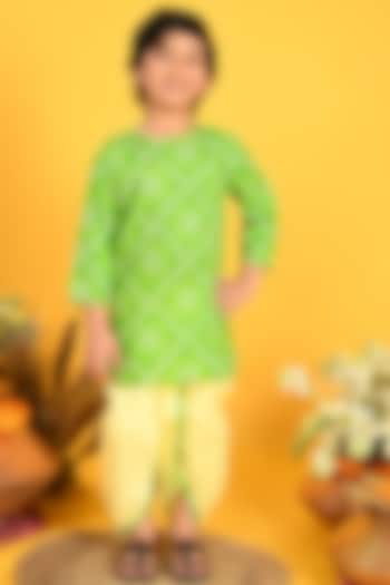 Green Cotton Bandhani Printed Kurta Set For Boys by Saka Designs