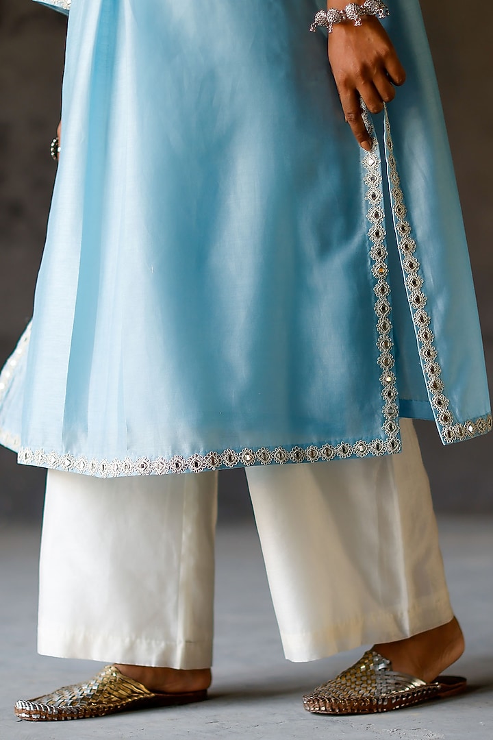 Ivory Blue Silk Embroidered Kurta Set by Shikha Mehta at Pernia's Pop Up Shop
