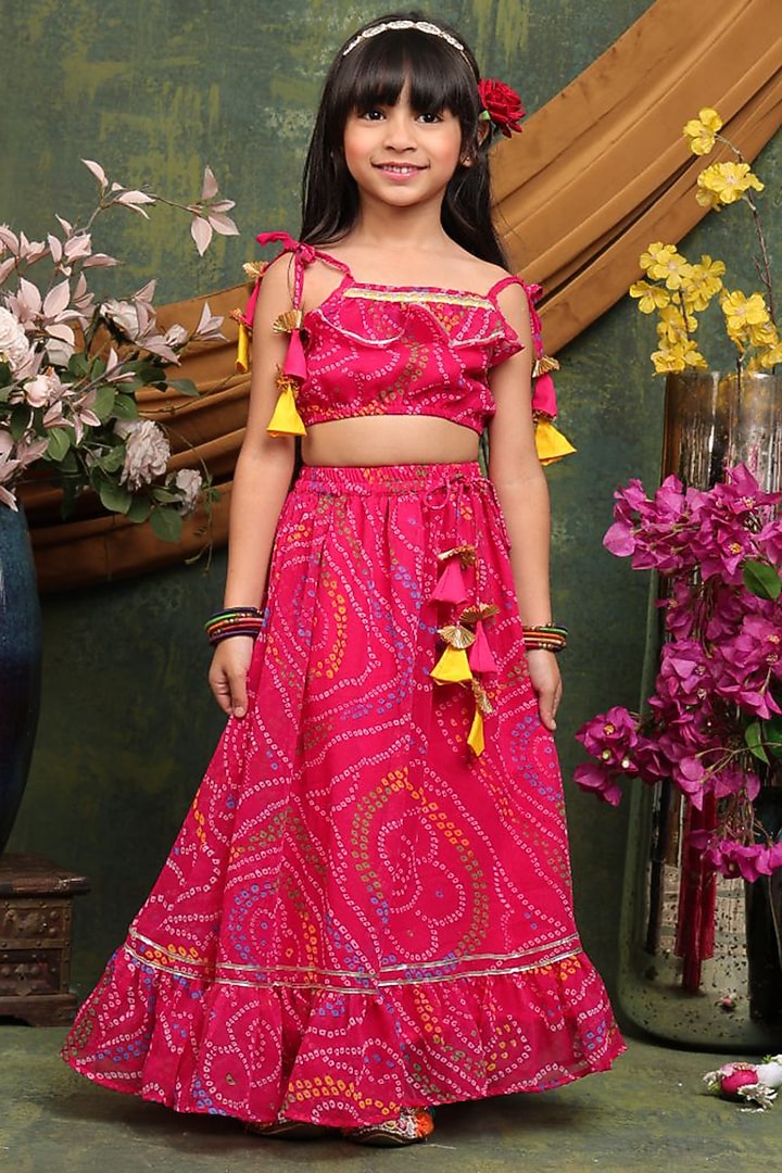 Magenta Poly Georgette Bandhani Printed Lehenga Set For Girls by Saka Designs at Pernia's Pop Up Shop