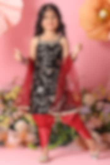 Black Silk Blend Embroidered Kurta Set For Girls by Saka Designs at Pernia's Pop Up Shop