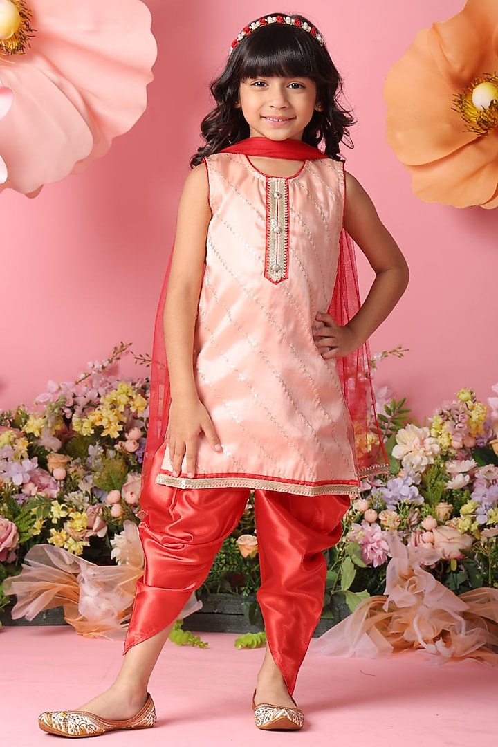 Peach Silk Blend Embroidered Kurta Set For Girls by Saka Designs at Pernia's Pop Up Shop