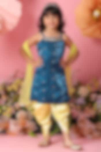 Teal Blue Silk Blend Embroidered Kurta Set For Girls by Saka Designs at Pernia's Pop Up Shop