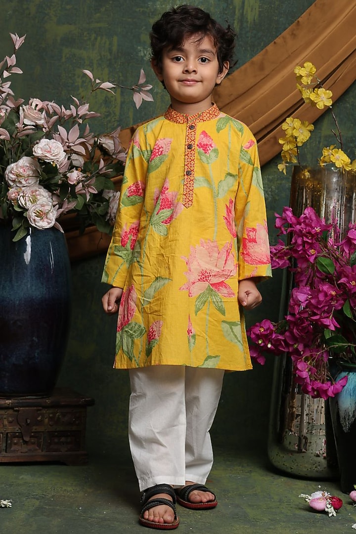 Yellow Pure Cotton Floral Printed Kurta Set For Boys by Saka Designs at Pernia's Pop Up Shop