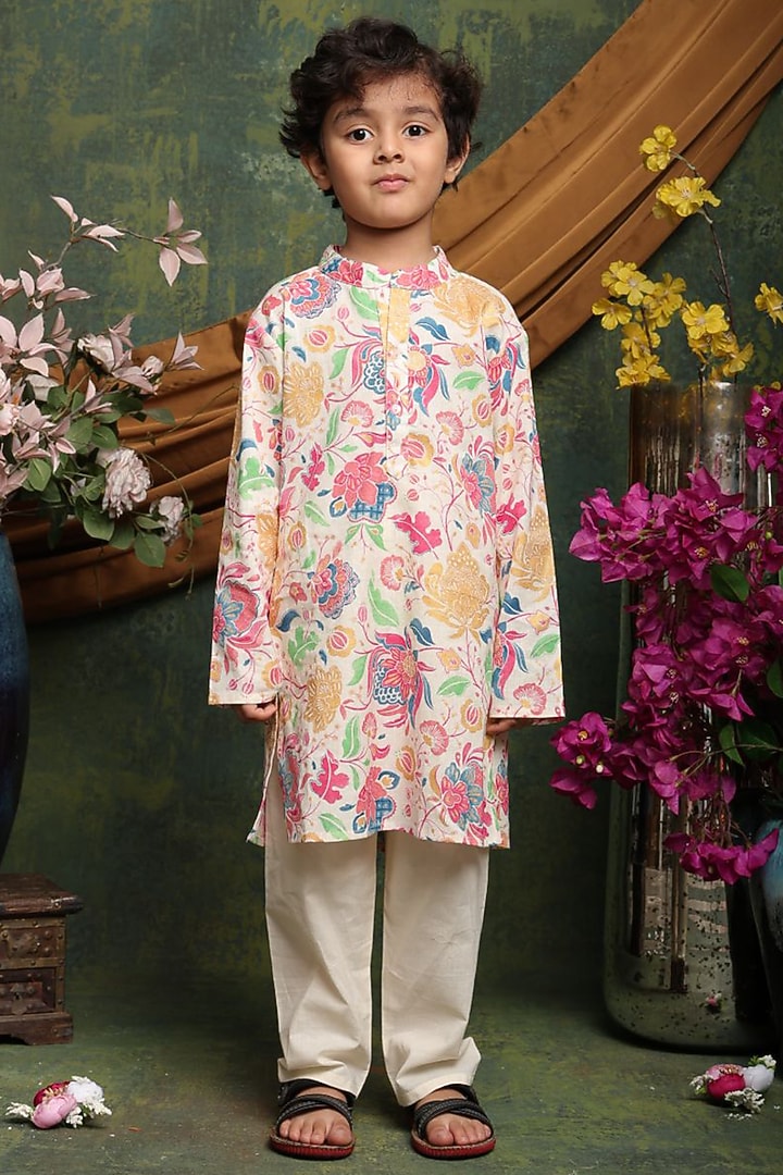 Multi-Colored Pure Cotton Floral Printed Kurta Set For Boys by Saka Designs at Pernia's Pop Up Shop