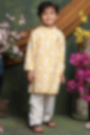 Yellow Pure Cotton Floral Printed Kurta Set For Boys by Saka Designs at Pernia's Pop Up Shop