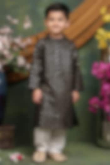 Black Cotton Blend Printed Kurta Set For Boys by Saka Designs at Pernia's Pop Up Shop