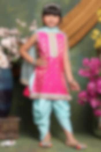 Hot Pink Jacquard Gold Embroidered Kurta Set For Girls by Saka Designs at Pernia's Pop Up Shop
