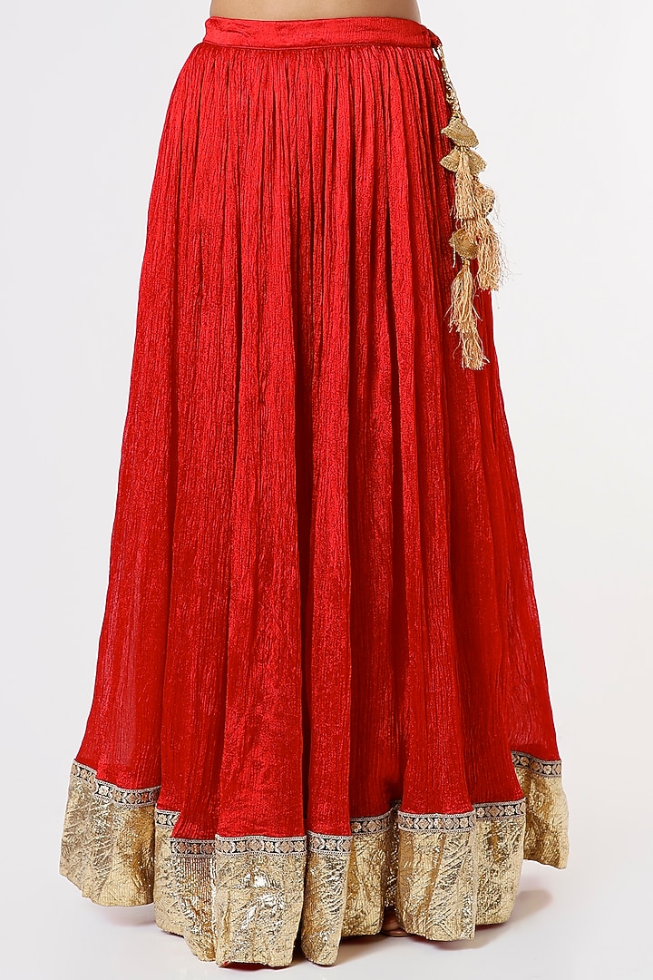 Red Embroidered Wedding Lehenga Set by Sangeeta Kilachand at Pernia's Pop Up Shop