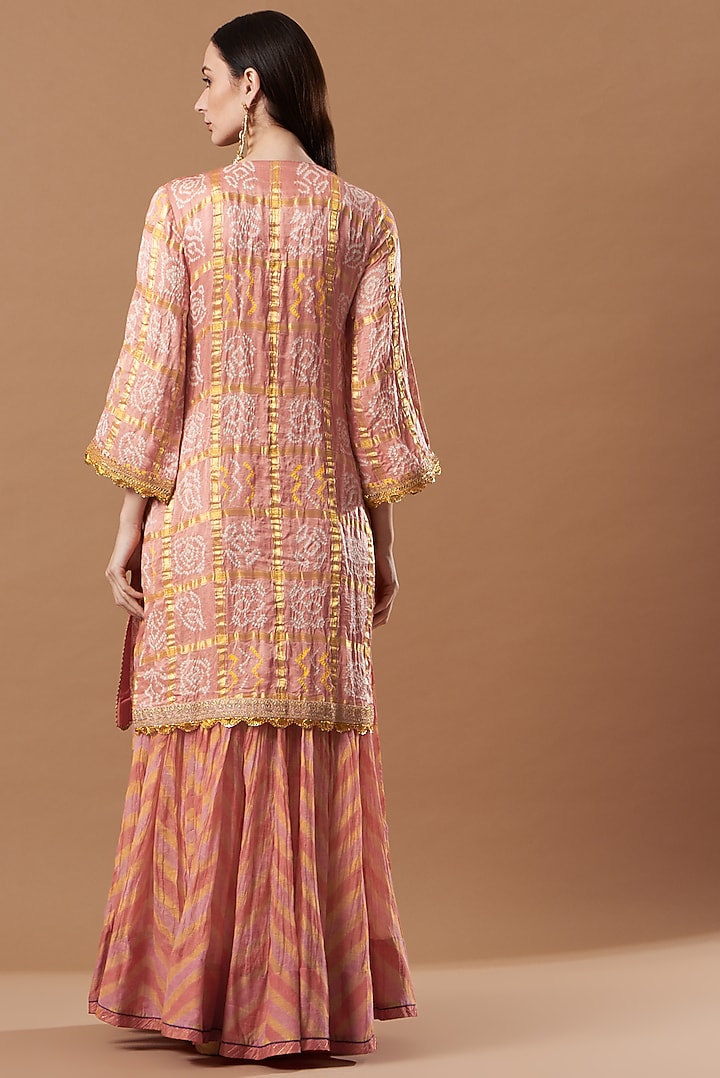 Peach Leheriya Printed Wedding Lehenga Set by Sangeeta Kilachand at Pernia's Pop Up Shop