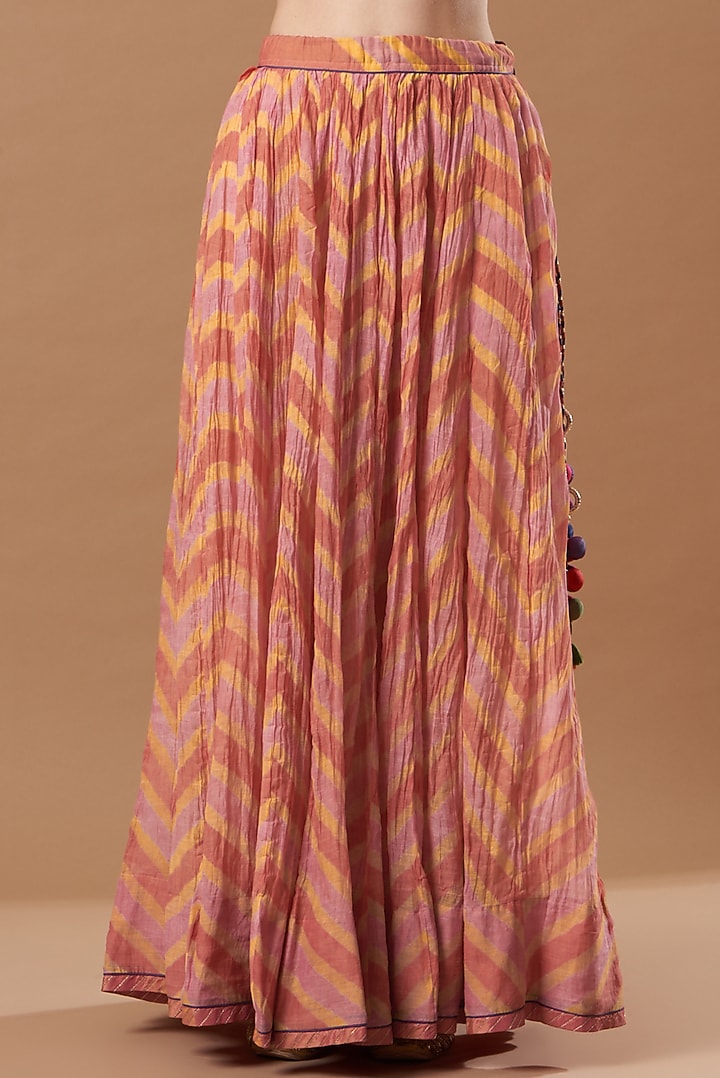 Peach Leheriya Printed Wedding Lehenga Set by Sangeeta Kilachand at Pernia's Pop Up Shop