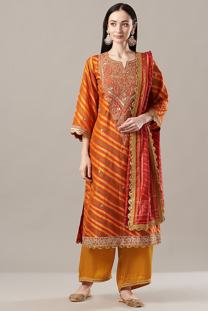 Orange & Green Embroidered Kurta Set by Sangeeta Kilachand at Pernia's Pop Up Shop