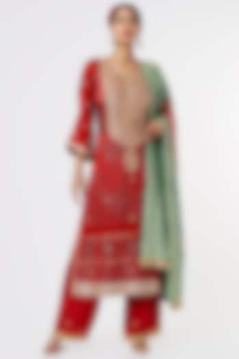 Red Gajji Silk Hand Embroidered Kurta Set by Sangeeta Kilachand