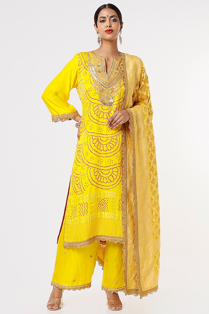 Yellow Hand Embroidered Kurta Set by Sangeeta Kilachand