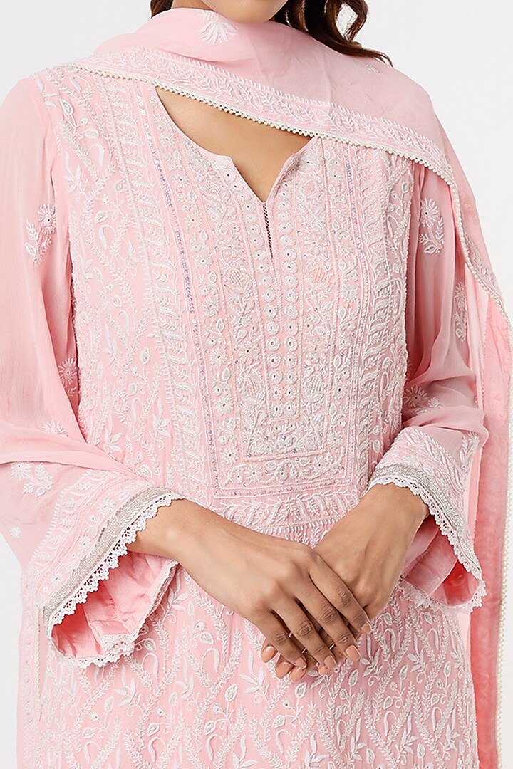Blush Pink Embellished Kurta Set by Sangeeta Kilachand at Pernia's Pop Up Shop